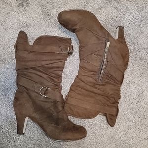‼️SOLD‼️ Brown Suede Boots
